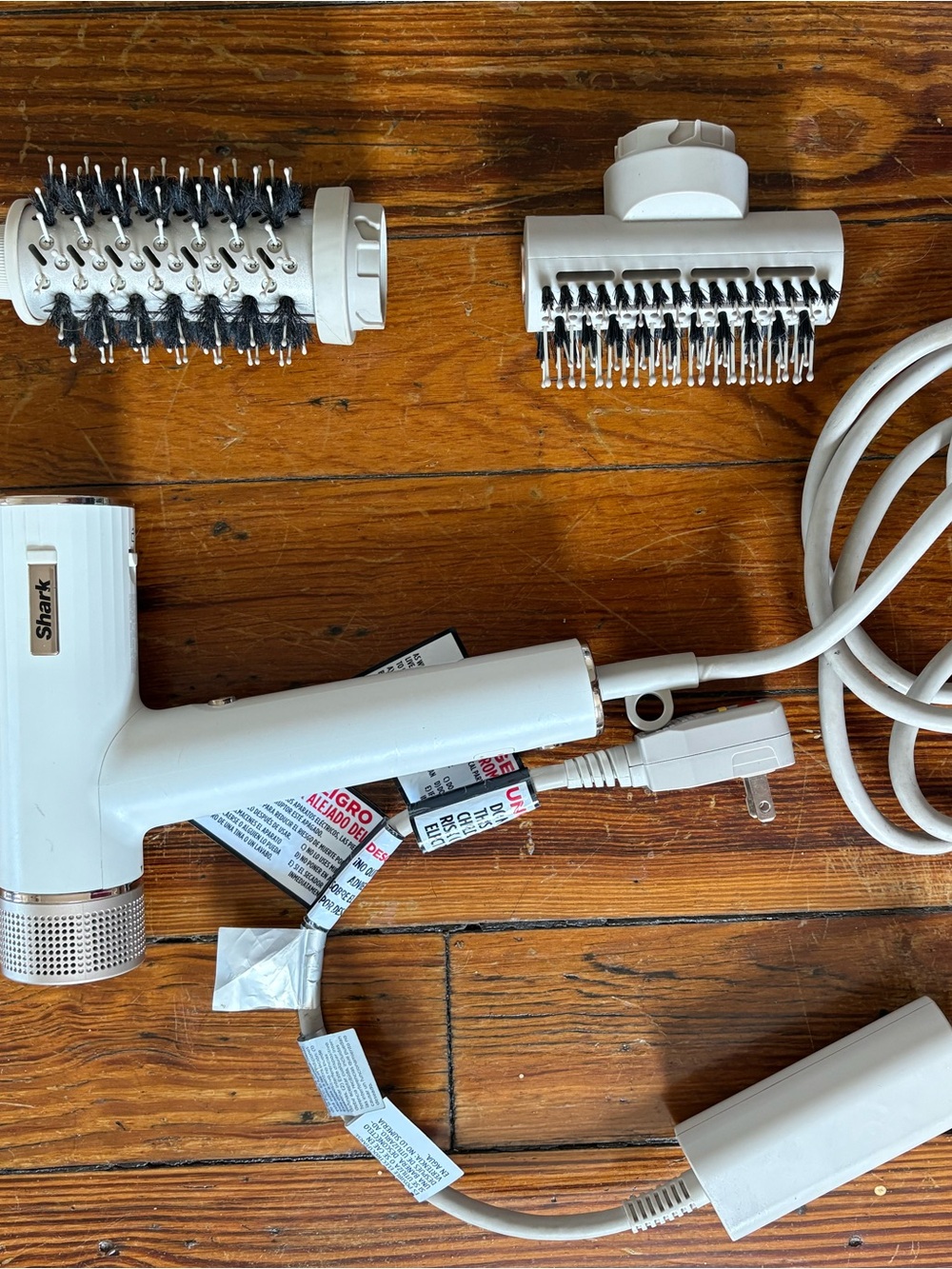 Shark White Hair Styling Brush Set - Detachable Round & Paddle Attachments